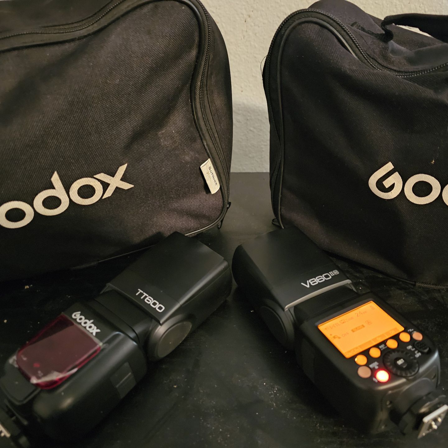 Tt600 Box GODOX 24 inch soft boxes and GODOX V860II & TT600 for Sale in Converse ...