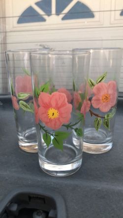 Set of 3 Franciscan rose tumblers