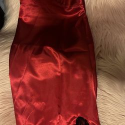 Brand New Beautiful Red Night Gown!! Medium Size 