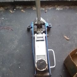 Pittsburgh automotive jack