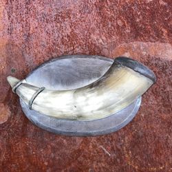 Vintage Handmade Mounted Powder Horn Carved Wooden Plug 