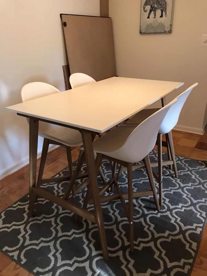 IKEA FANBYN Bar table with bar stools
