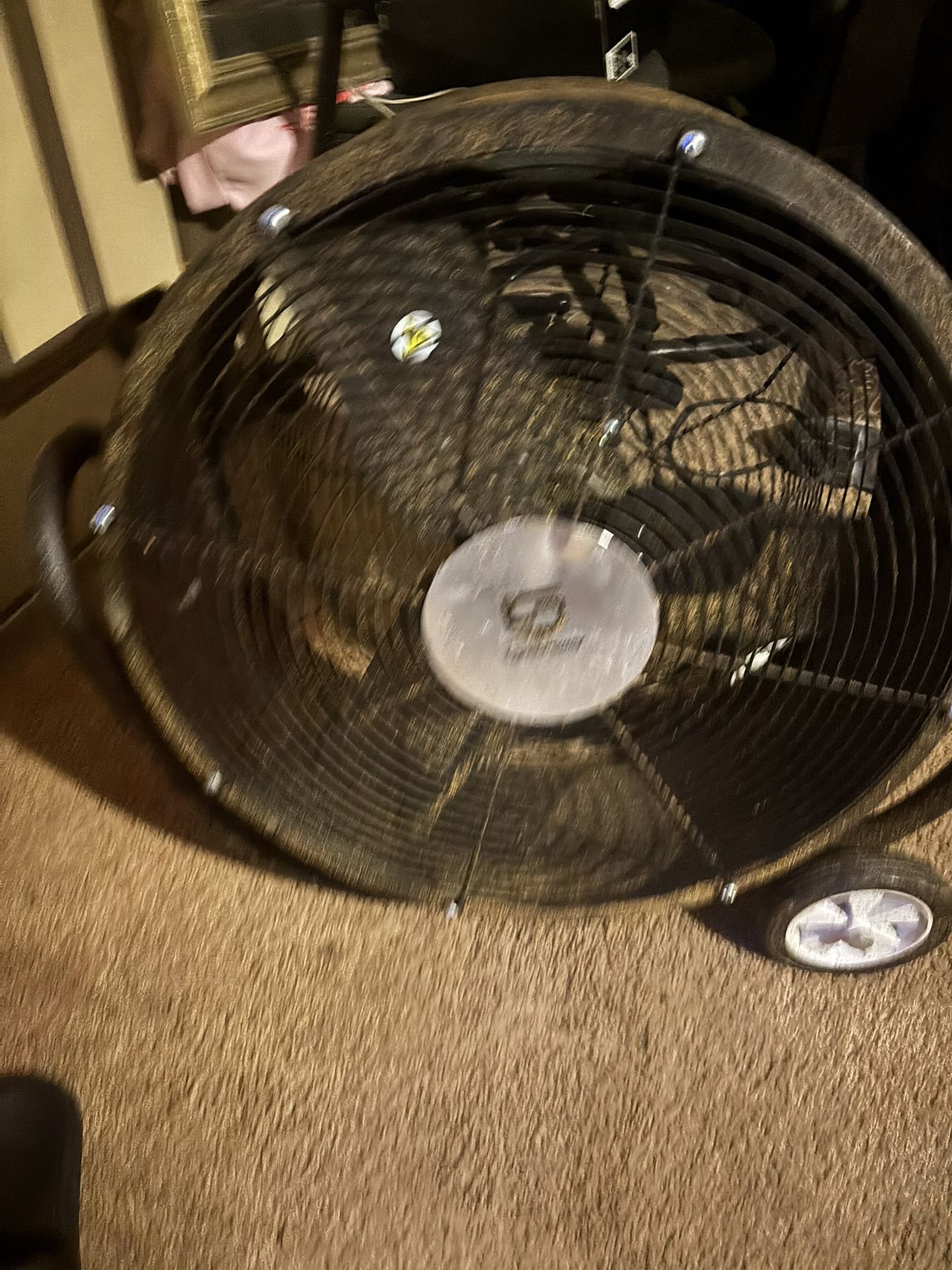 Gtrongway Fan Good Condition