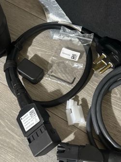OEM Audi e-tron EV Charger 3.6kW 120V/240V => AS-IS - PIN-Locked