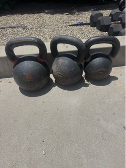 Rogue Fitness Kettlebell Set — 70/53/40lb (32/24/18kg)
