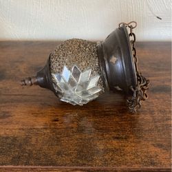 Hanging candle holder