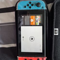 Nintendo Switch + 4 Games