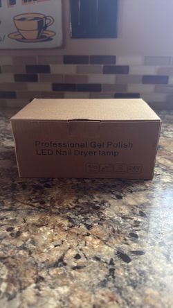 Gel polish LED nail dryer lamp