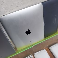 iPad Unlocked With Warranty 