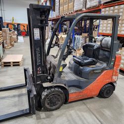 Toyota Forklift 5000lb Capacity 