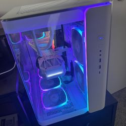 White Gaming Pc