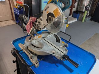 Makita Sliding Miter Saw