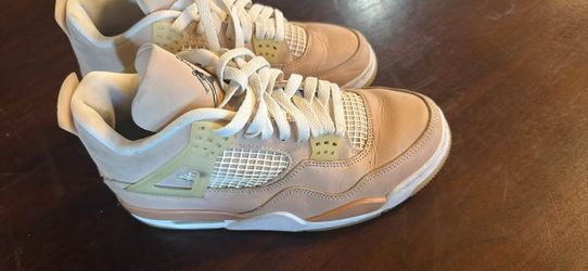 Nike Air Jordan 4 Retro Shimmer woman's size 8