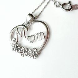KA1772 .925 Italy Mom Heart Necklace With Diamonds