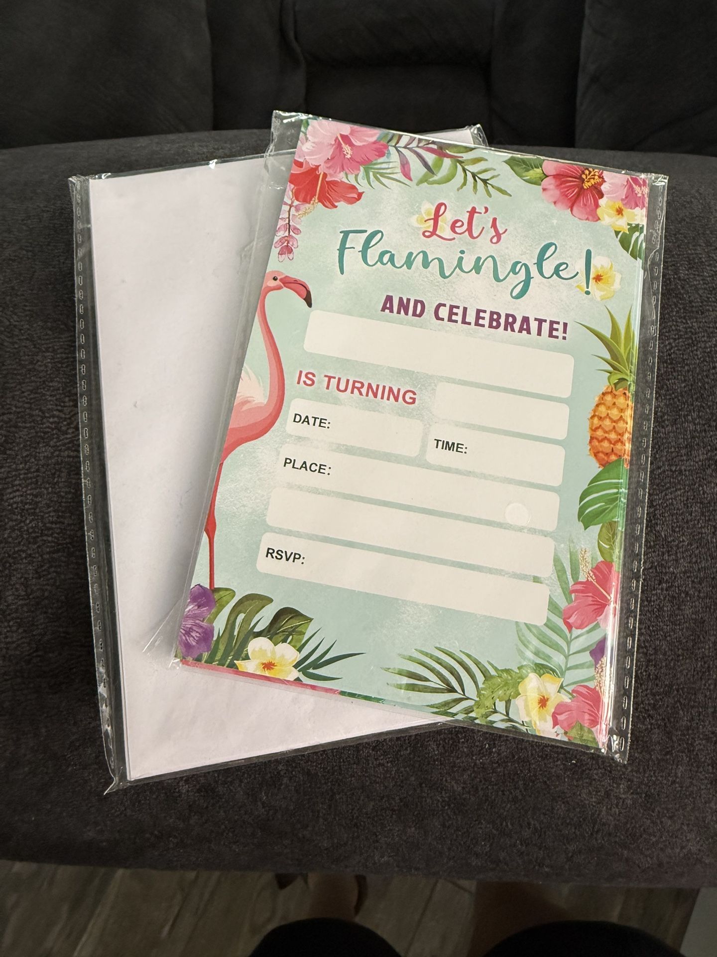 Flamingo Party Invitations 🦩