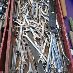Wrenches Sockets And Ratchets
