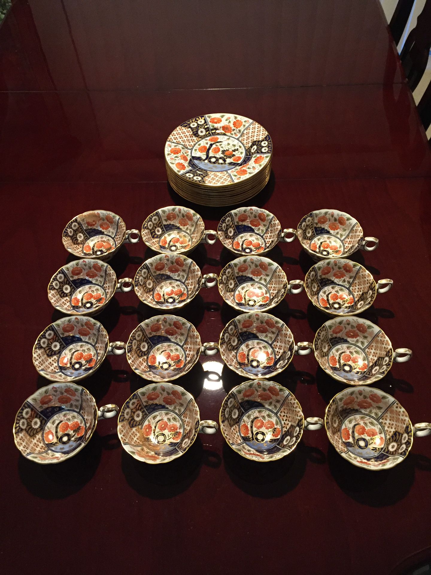 Antique Wedgwood Imari Bone China Soup Bowls & Plates (28 Pieces)