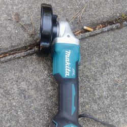 Makita Grinder 