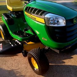 JOHN DEERE E110 LIKE NEW 