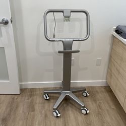 Itero Element Stand