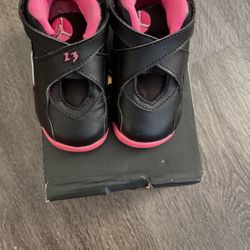 Jordan 8 Retro 