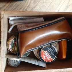 Shoe Polishing Kit