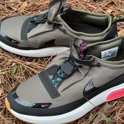 Size 10 Nike Women's Air Max Dia Winter sneaker in the Cargo Khaki/Black