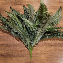 New Never Used Large Fake Faux Fern Plant