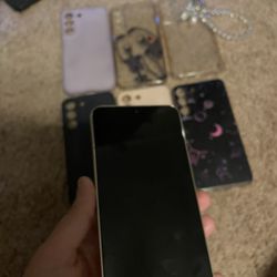 Rose Samsung Galaxy S22 || Includes 6 cages and 1 Charger! || EVERYTHING WORKS! No damages! || 375?