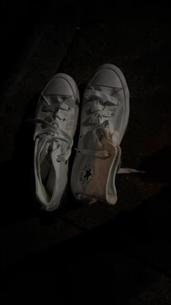 White Converse Size 7.5