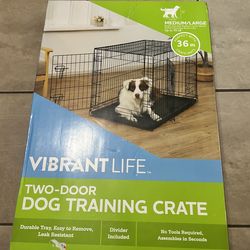 Dog Kennel Trainer Medium/Large Pets New In Box