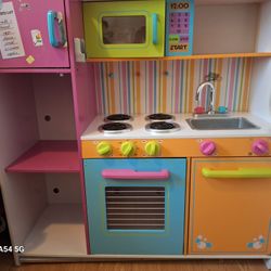 Play kitchen