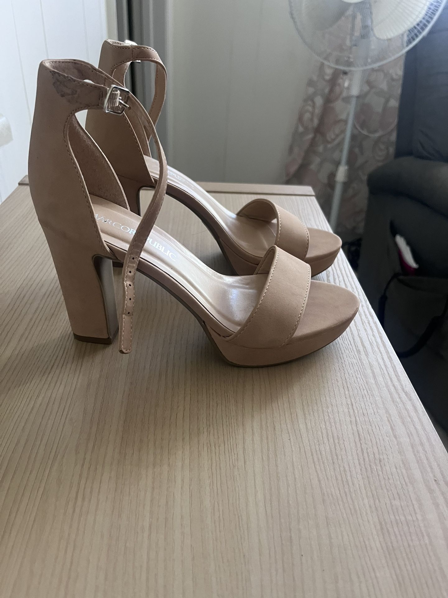Marco Republic Nude Block Heels – Size 5