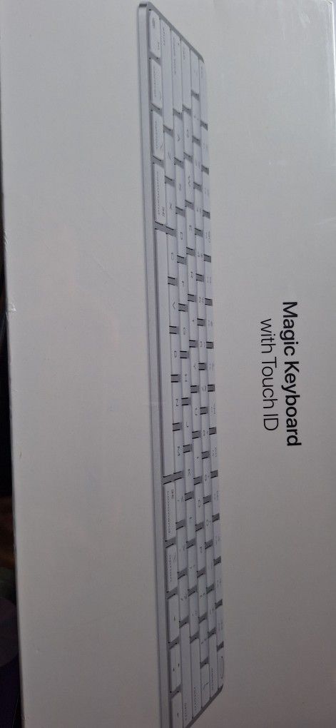 Apple Magic Keyboard with TOUCH ID