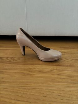 Women’s dress shoes 7.5
