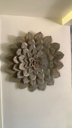 Large Metal Flower Decor