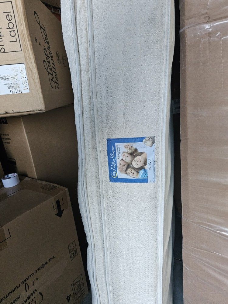 King Pillowtop Mattress Box Set Plus Frame