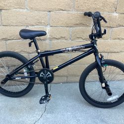 REDLINE 1. 2  FREESTYLE 20 BMX BIKE