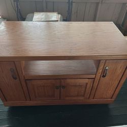 Solid Wood Entertainment TV and DVD Cabinet 