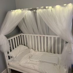 Convertible Bed / Crib