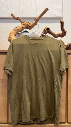 Fresh Clean Threads Green T-Shirt Men’s Large