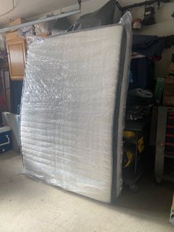 New Full Size Pillow Top Mattress