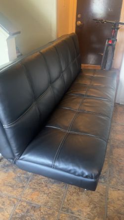 Black Futon 