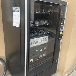 Vending Machine Soda/water And Chips 