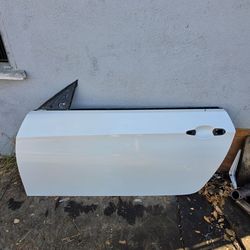 2007 - 2013 BMW E92 E93 328i 335i Xi Left Driver side Door Coupe