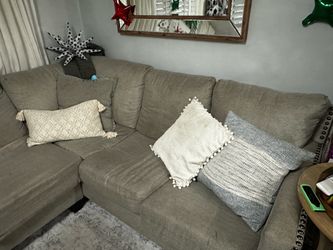 Free Sectional MUST PICK UP