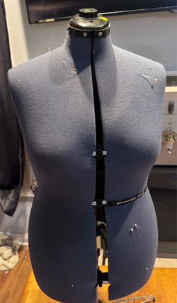 Adjustable Dress Form