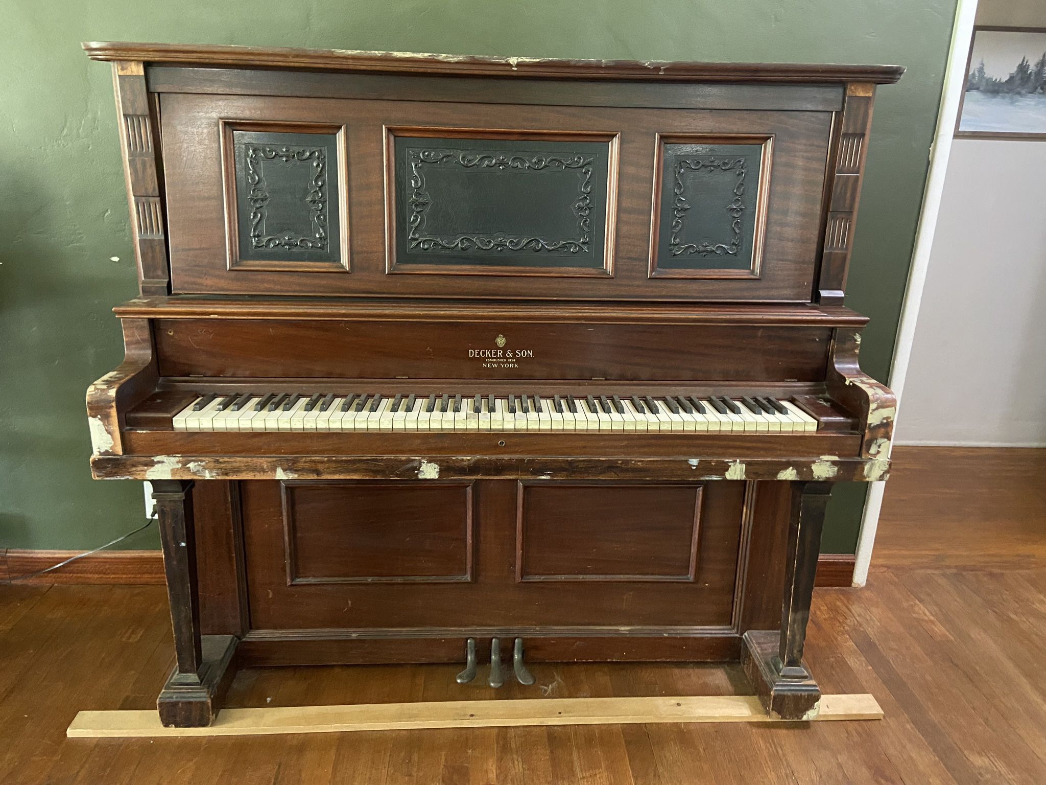 Decker & Sons Piano