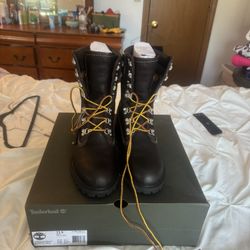 Mens 40 Below Timbs Worn Twice 