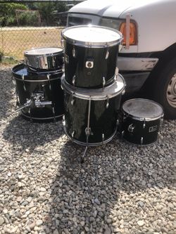 Pearl Drums